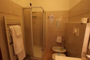 Hotel Lincoln - Image 3