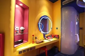 90 Qing She Boutique Hotel Sanlitun Branch - Image 5