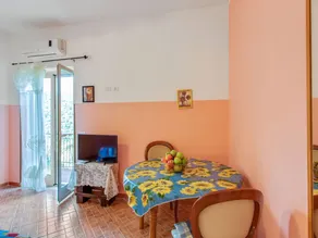 Apartment in a Beautiful Villa, Surrounded by Nature and Near the sea - Image 5