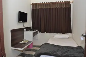 Hotel R Inn - Image 5