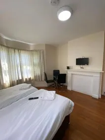 Buckingham Self Catering House - Image 2