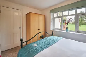 Host Stay The Paddock - Image 4