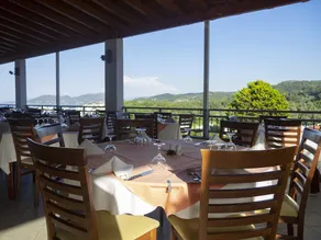 Helen Yolanda Hotel - Image 3