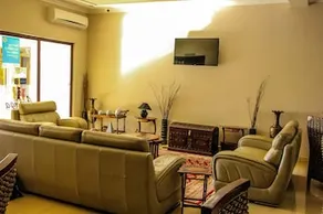 Asenga Executive Lodge - Image 4