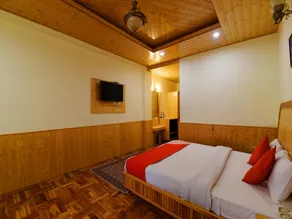 OYO Premium Himalayan View - Image 2