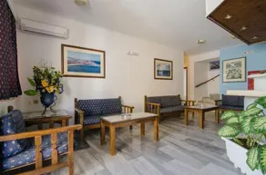 Emilia Hotel Apartments - Image 3