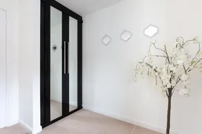 3 Bedroom 3 Bathroom House in Central Milton Keynes with Garden, Free Parking and Smart TV - Contractors, Relocation, Business Travellers - Image 3