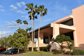 APM Inn & Suites - Image 5