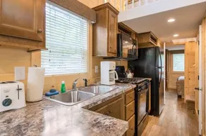 Williamsburg Camping Resort 38 ft. Park Model 5 - Image 5