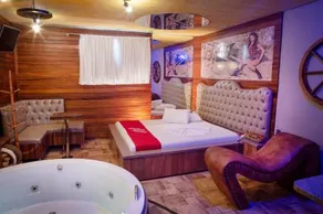 Stillus Motel - Image 5