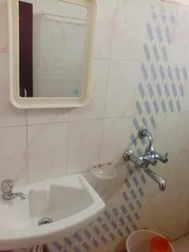 Siri Dormitory - Image 3