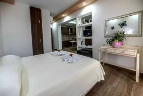 Sunshine Hotel Lardos - Image 3