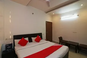Hotel Mehfil - Image 4