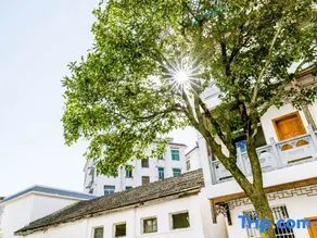 Yi County Daohuaxiang Hotel - Image 4