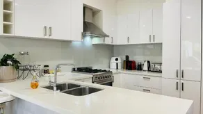Melbourne Inner City Holiday Home Near CBD & Flemington - Image 2