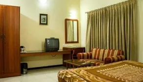 Hotel Bombay Tiffanys - Image 3