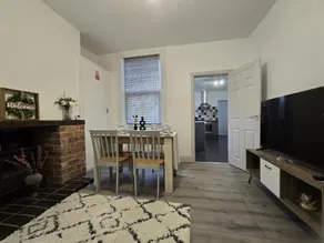 Warburton House - Image 3