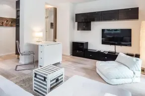 GL Apartments - Image 2