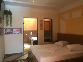 Hotel Colonial - Image 3