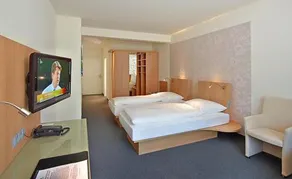 Tholes Stadt-gut-Hotel Garni - Image 3