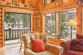 Marie's Cabin - Image 3