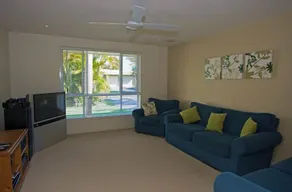 Adelong Crescent 11 - Image 4