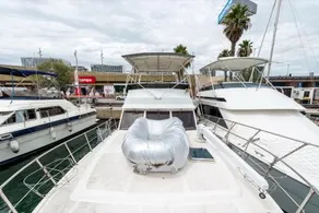 Boat hotel and tours - Image 5