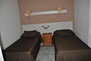 Hotel Hoya - Image 2