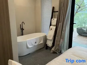 Yongjing Binglingju Homestay - Image 3