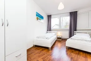 Little Manhatten Apartments - Image 3