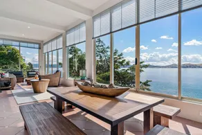 Hakari - Waterfront & Light Filled - Image 5