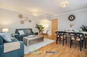 Pet Friendly Spacious Townhouse North Ascot - Image 5
