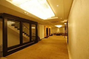 G Hotel - Image 4