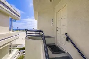 La migliore posizione di Mission Beach - Guarda i giocatori di pallavolo, i surfisti, i nuotatori di questa casa sulla spiaggia - Image 4