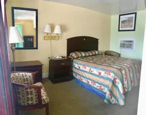Budget Inn - Image 3