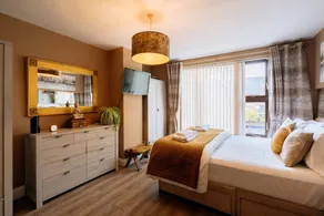 Peaceful + Charming 2 BR Home in Rathmines, Dublin - Image 3