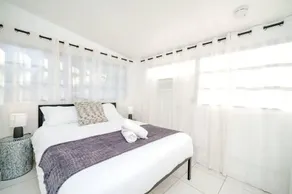 6 Br Heated Pool Private Sun Deck Holiday Home 6 - Image 2