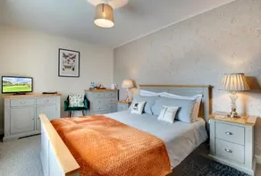 Silverdale Farm House - Image 2