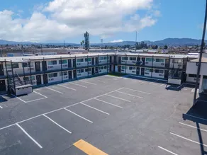 Astro Motel - Image 3