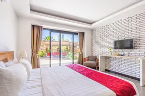 Luxury Villa Dore - Image 3