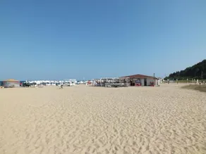 Al Rial Beach - Image 5