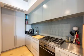 Brunswick Retreat! 5th floor 1-bed Unit w Parking - Image 2