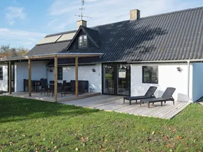 Cozy Vacation home near Lake - Image 2