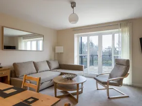 River Ouse Apartment - Image 4