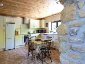 Medlar Tree Cottage - Image 3