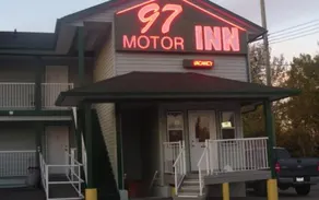 97 Motor Inn - Image 1