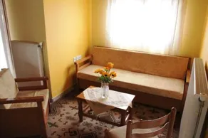 Stis Kyra - Vasilikis - Image 3