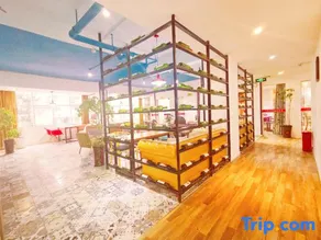 Qianli Express Hotel (Huaying Bus Station Branch) - Image 4