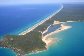 Rainbow Beach Dream Newly Renovated Stylish One Bedroom Apartment - Image 3