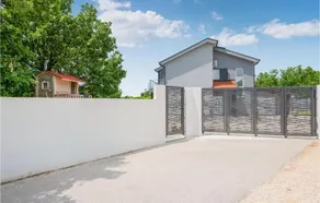 Lovely Home In Imotski With Sauna - Image 4